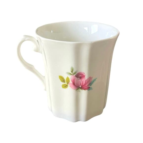 Royal Grafton Tea Mug 60s Royal Grafton Coffee Cup Floral Pattern - Picture 5 of 5